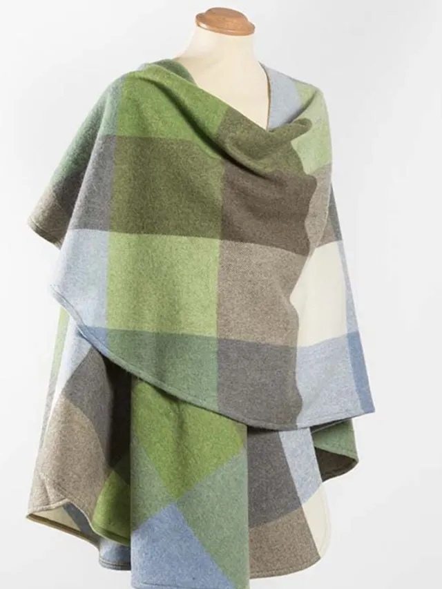 Womens Irish Knitwear|Ladies Aran Ponchos & Capes*Sweater Shop 100% Lambswool Cape - Sue 614