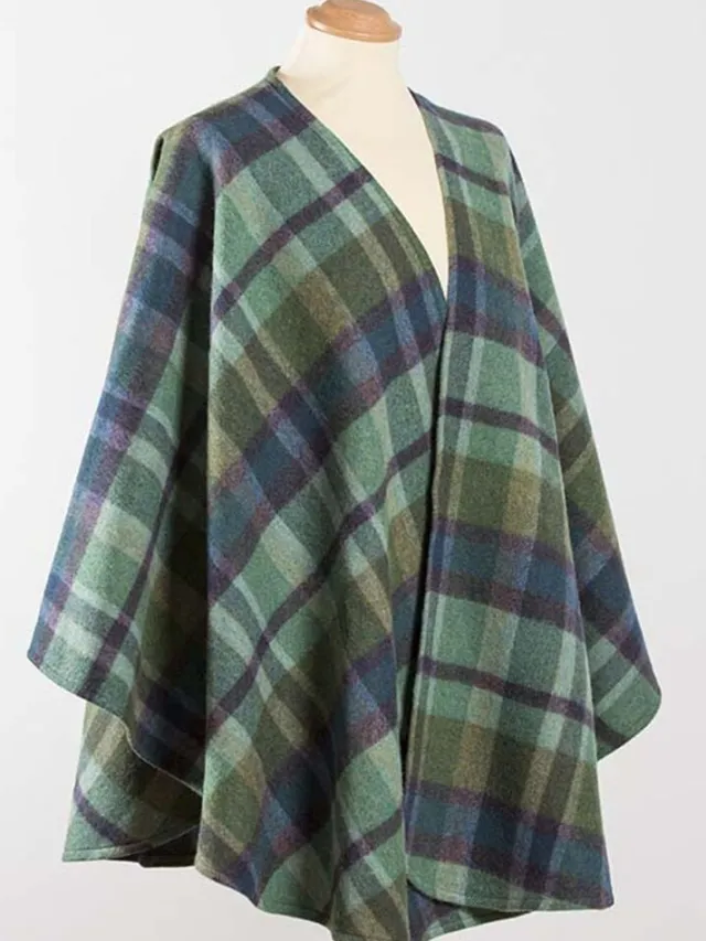 Womens Irish Knitwear|Ladies Aran Ponchos & Capes*Sweater Shop 100% Lambswool Cape - Sue 624