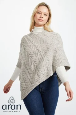 Womens Irish Knitwear|Ladies Aran Ponchos & Capes*Sweater Shop Aran Super Soft Poncho Oatmeal