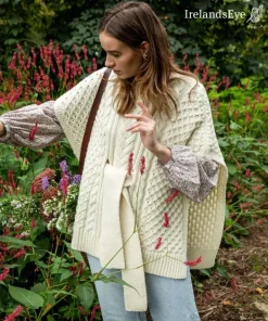 Womens Irish Knitwear|Ladies Aran Ponchos & Capes*Sweater Shop Crocus Horseshoe Cable Cape Natural