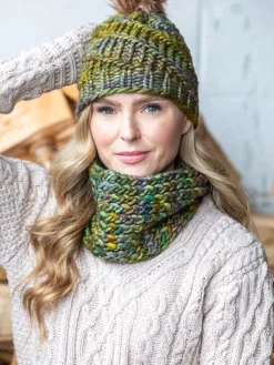 Aran Wool Hats|Ladies Merino Wool Scarves*Sweater Shop Handmade in Ireland - Snood and Bobble Hat Set - Green
