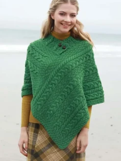 Ladies Aran Ponchos & Capes*Sweater Shop One Size Cable knit Poncho with Buttons Kelly Green