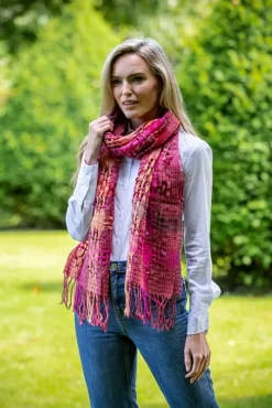 Ladies Aran Scarves*Sweater Shop Suantrai of Ireland Open Weave Wool Scarf Pink