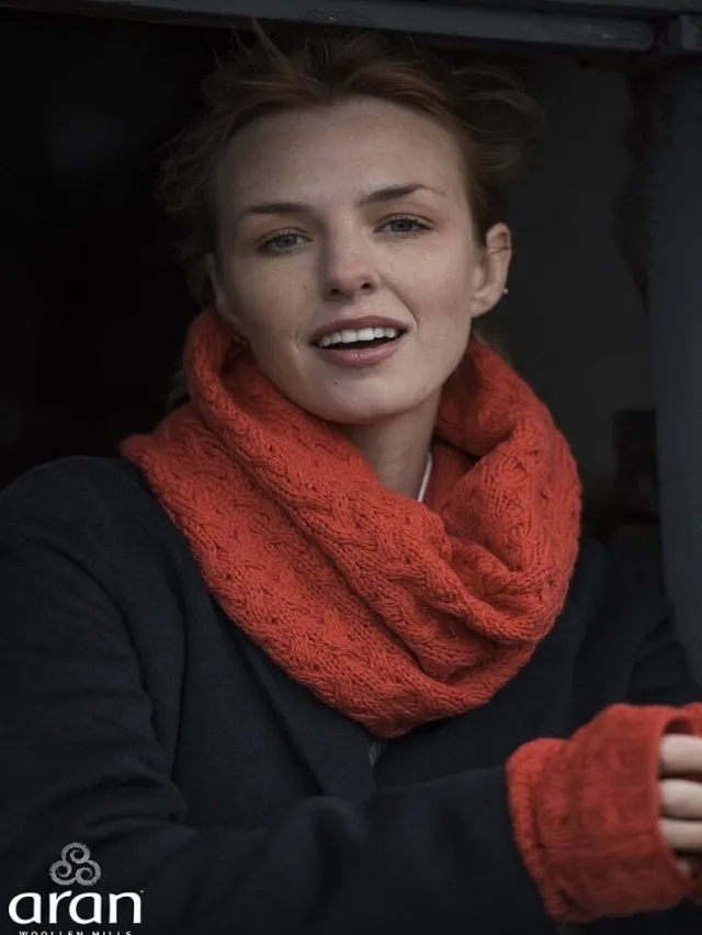 Ladies Merino Wool Scarves*Sweater Shop Super Soft Irish Snood Orange