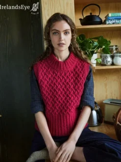 Womens Irish Knitwear|Cashmere And Merino Wool Sweaters*Sweater Shop Trellis Crop Vest Bramble Red