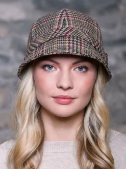 Ladies Hats*Sweater Shop Tweed Flapper Cap Col. 391