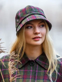 Ladies Hats*Sweater Shop Tweed Flapper Cap Col. 402