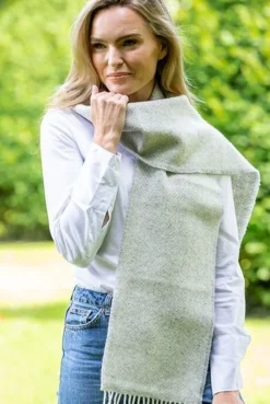 Ladies Wool Cashmere Scarves*Sweater Shop Wool and Cashmere light grey Herringbone Scarf 2422