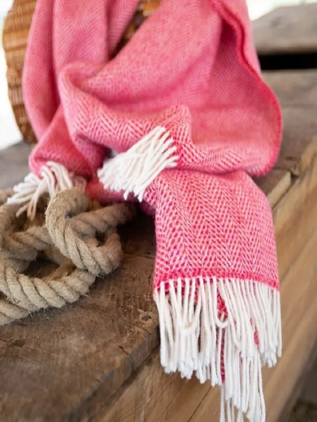 Cashmere & Merino Throws*Sweater Shop Wool and Cashmere Raspberry Herringbone Throw Col: 1406
