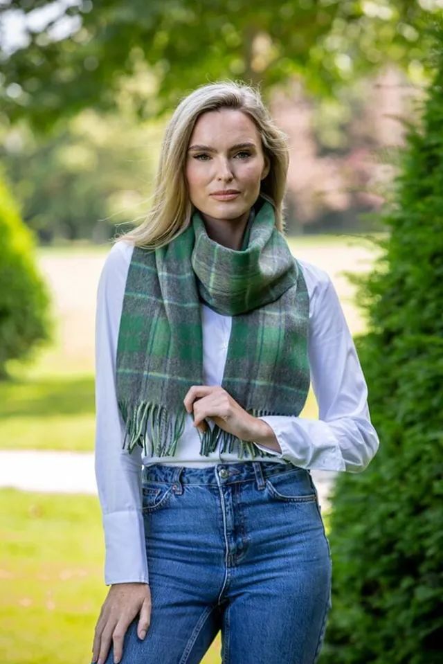 Ladies Wool Cashmere Scarves*Sweater Shop Wool and Cashmere Scarf Green Tartan