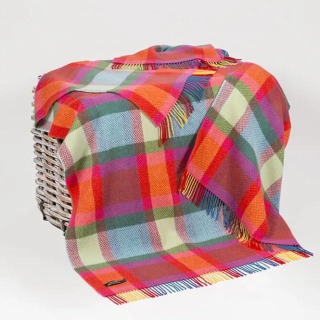 Cashmere & Merino Throws*Sweater Shop Wool and Cashmere Throw 1418